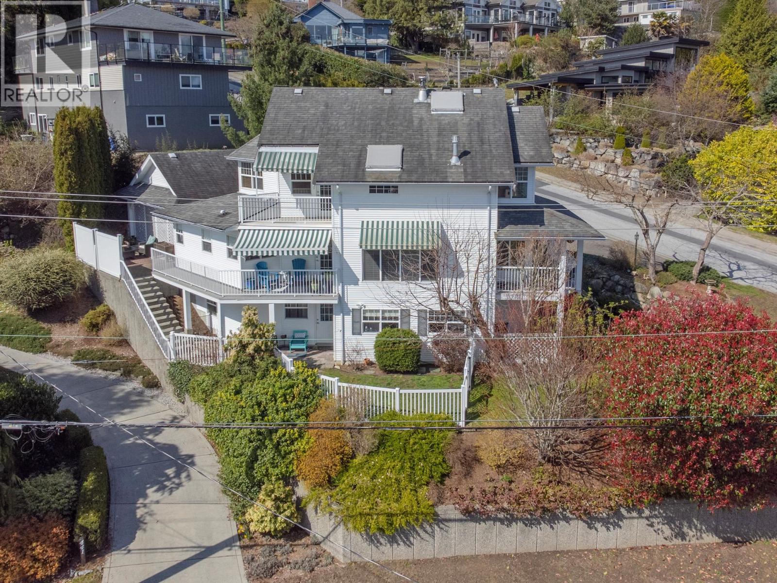 749 WINN ROAD, Gibsons