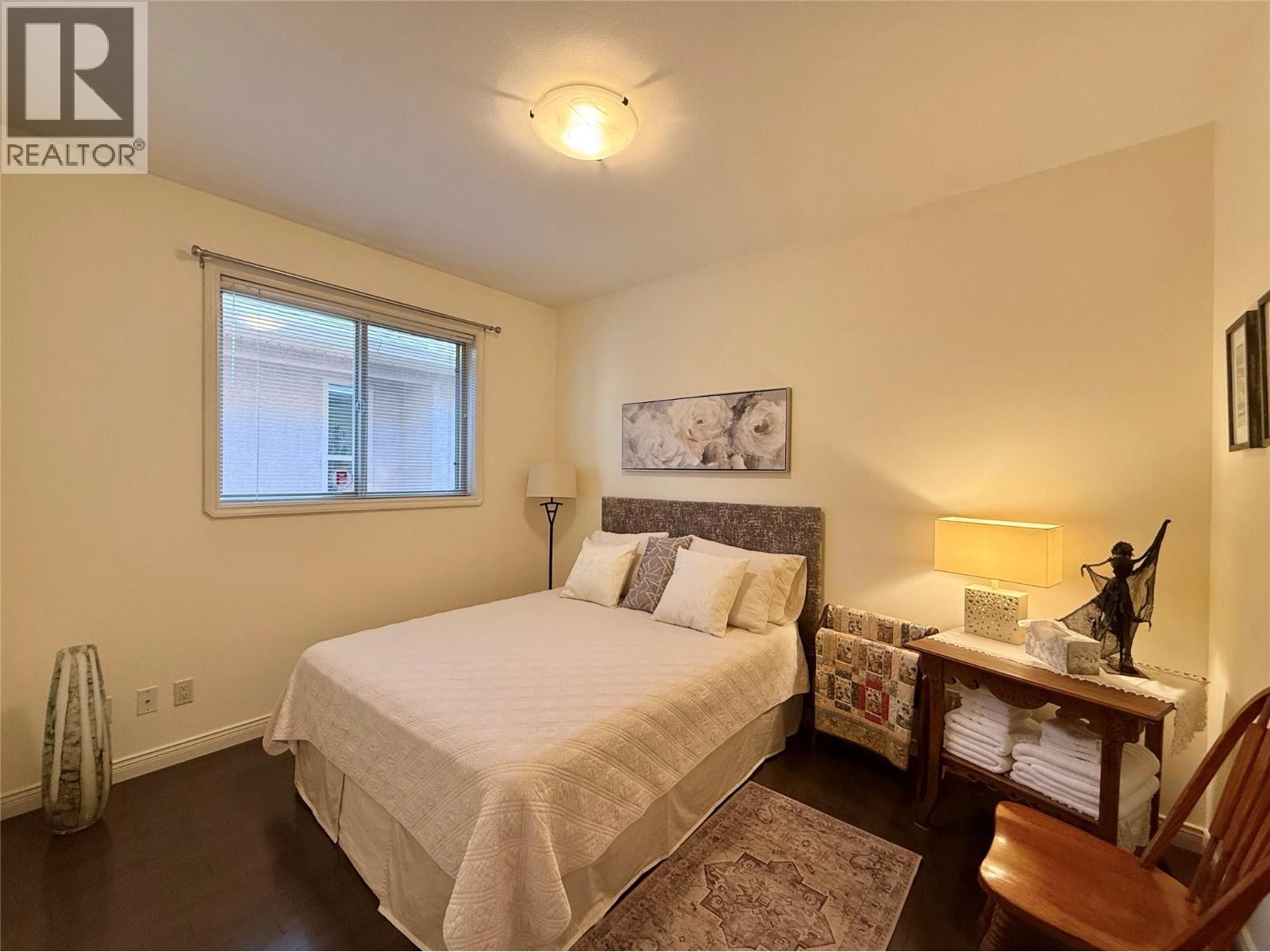  6651 OXBOW Crescent, Oliver