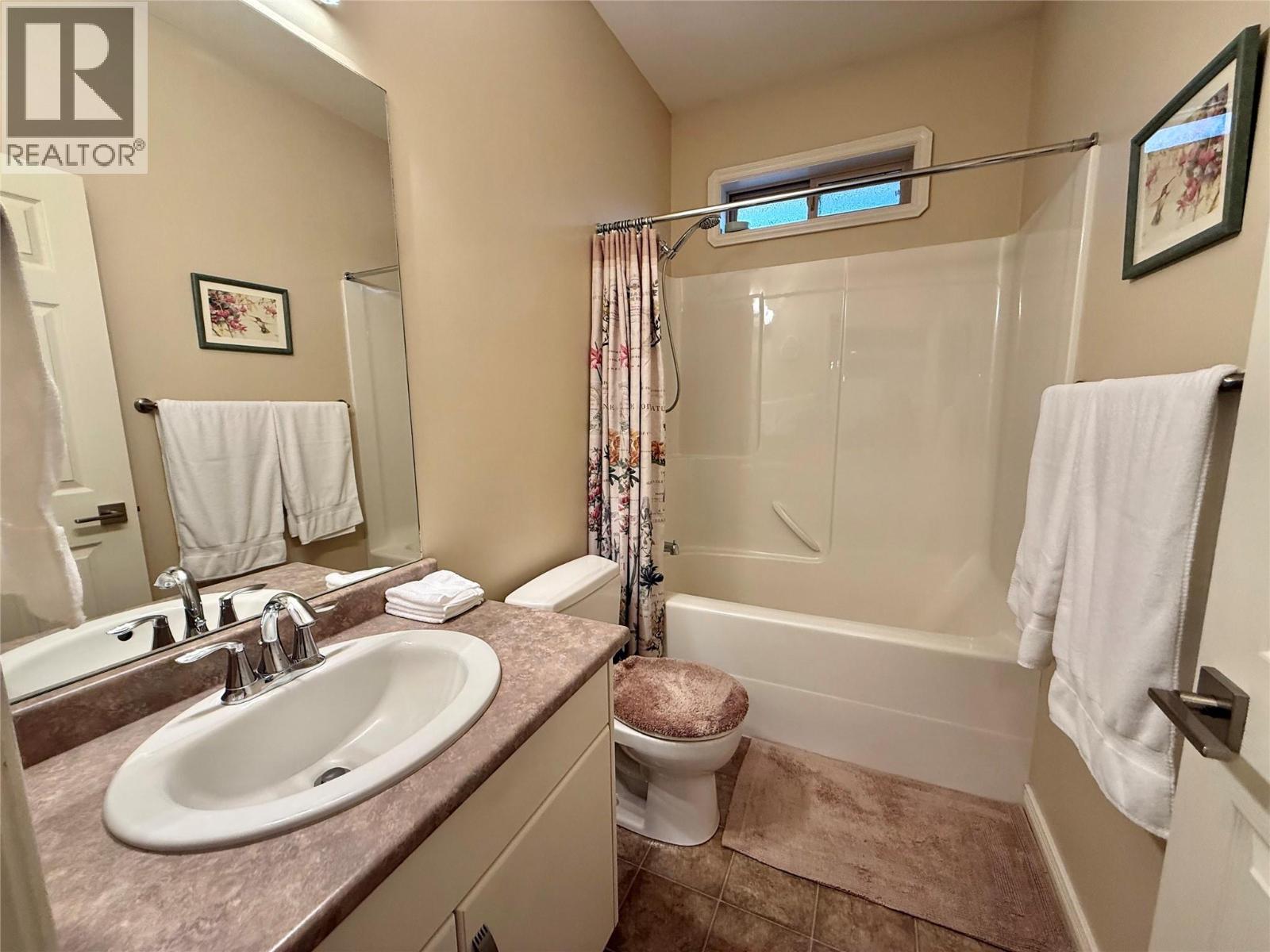  6651 OXBOW Crescent, Oliver