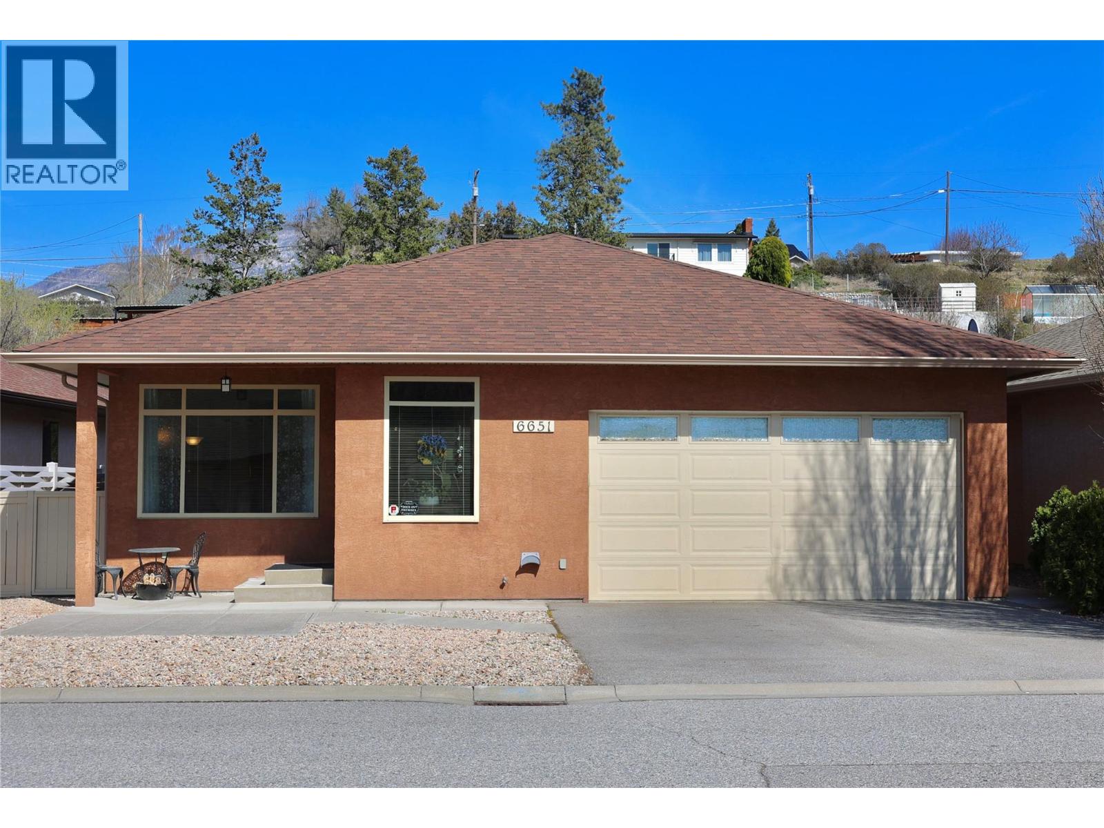  6651 OXBOW Crescent, Oliver