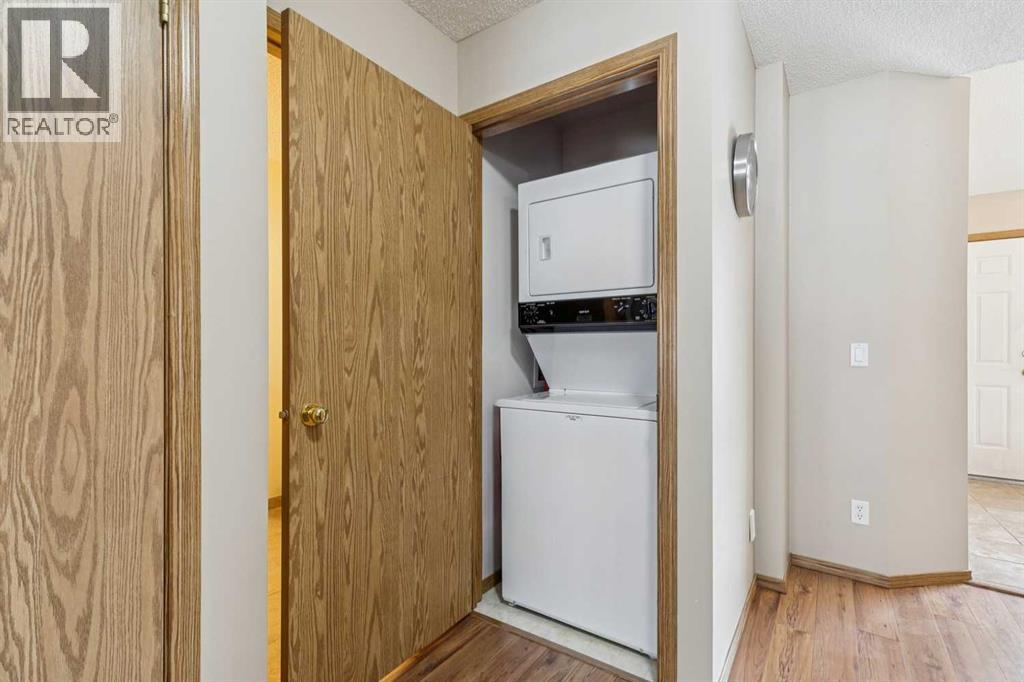 Single Family House Bungalow for Sale in  Somervale Point SW Somerset Calgary 