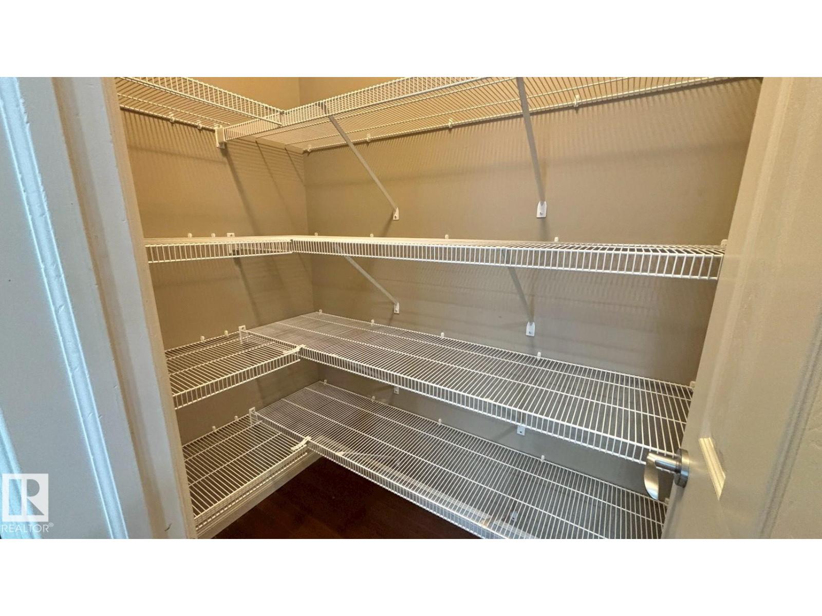 16 2003 Rabbit Hill RD NW NW, Edmonton