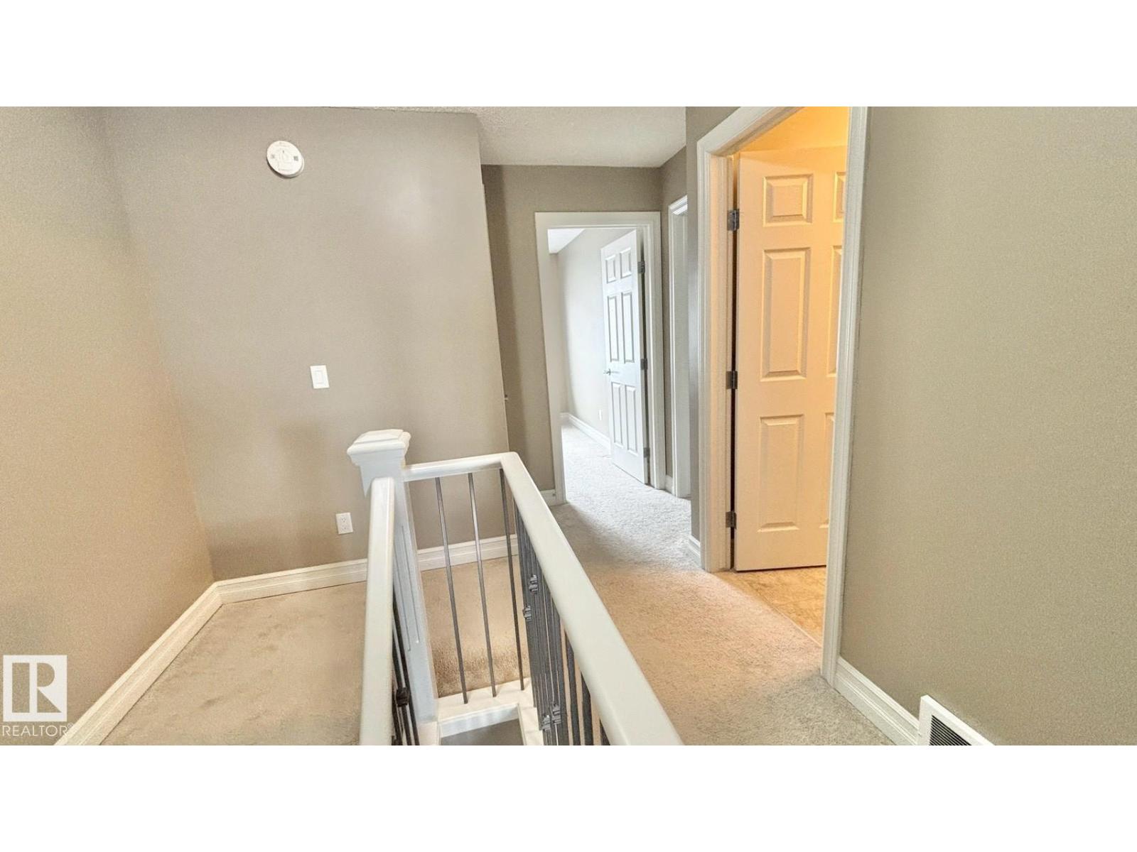 16 2003 Rabbit Hill RD NW NW, Edmonton