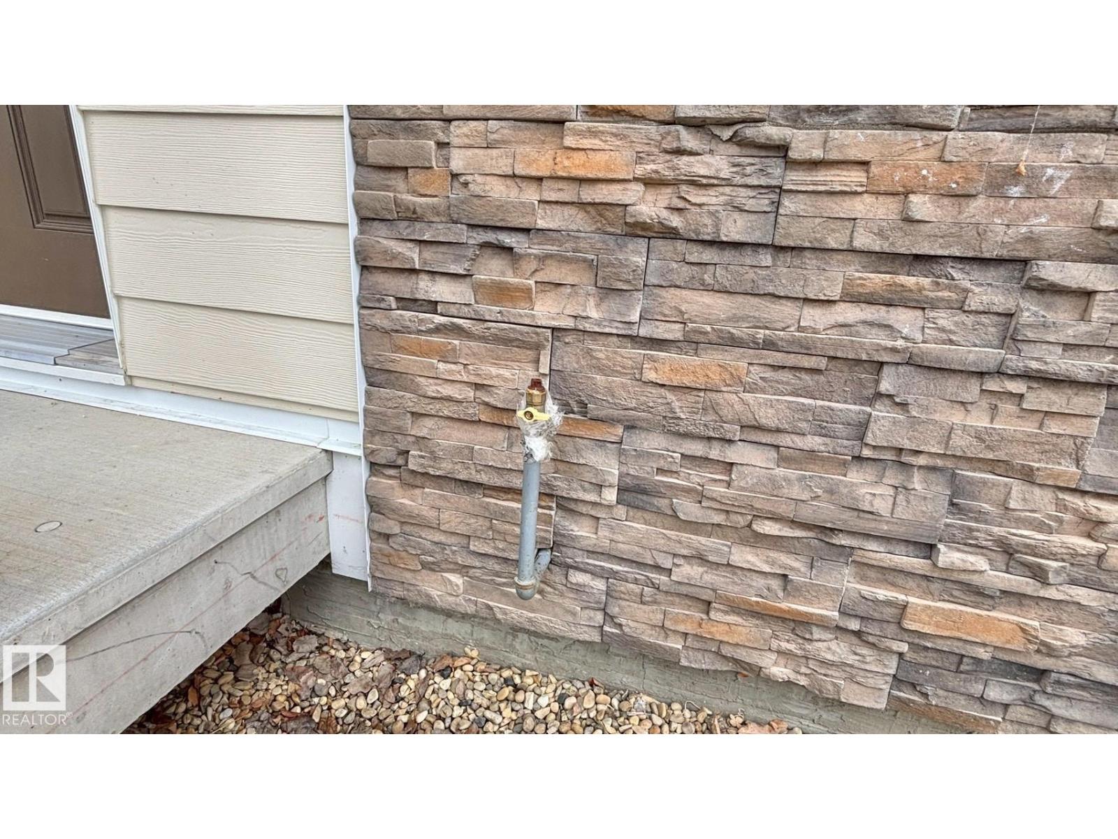 16 2003 Rabbit Hill RD NW NW, Edmonton