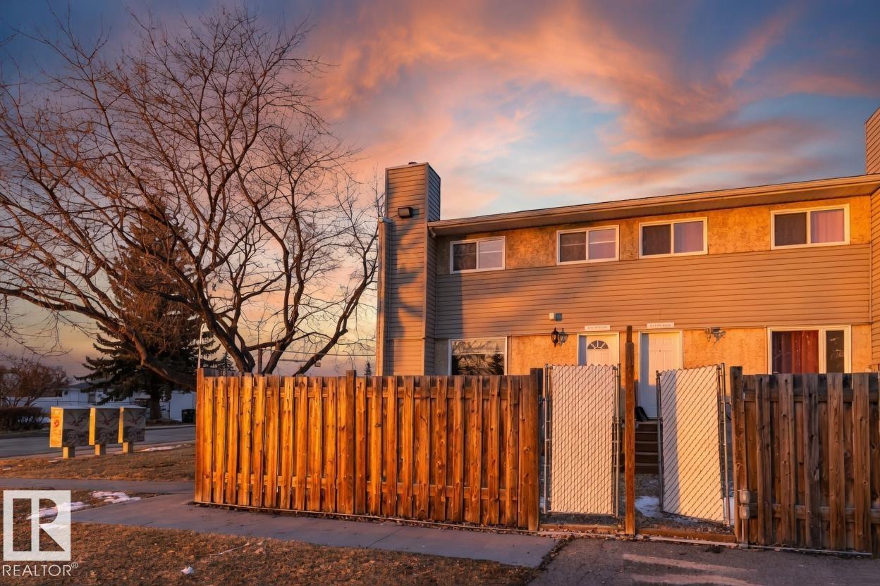 8620 38A AV NW, Edmonton