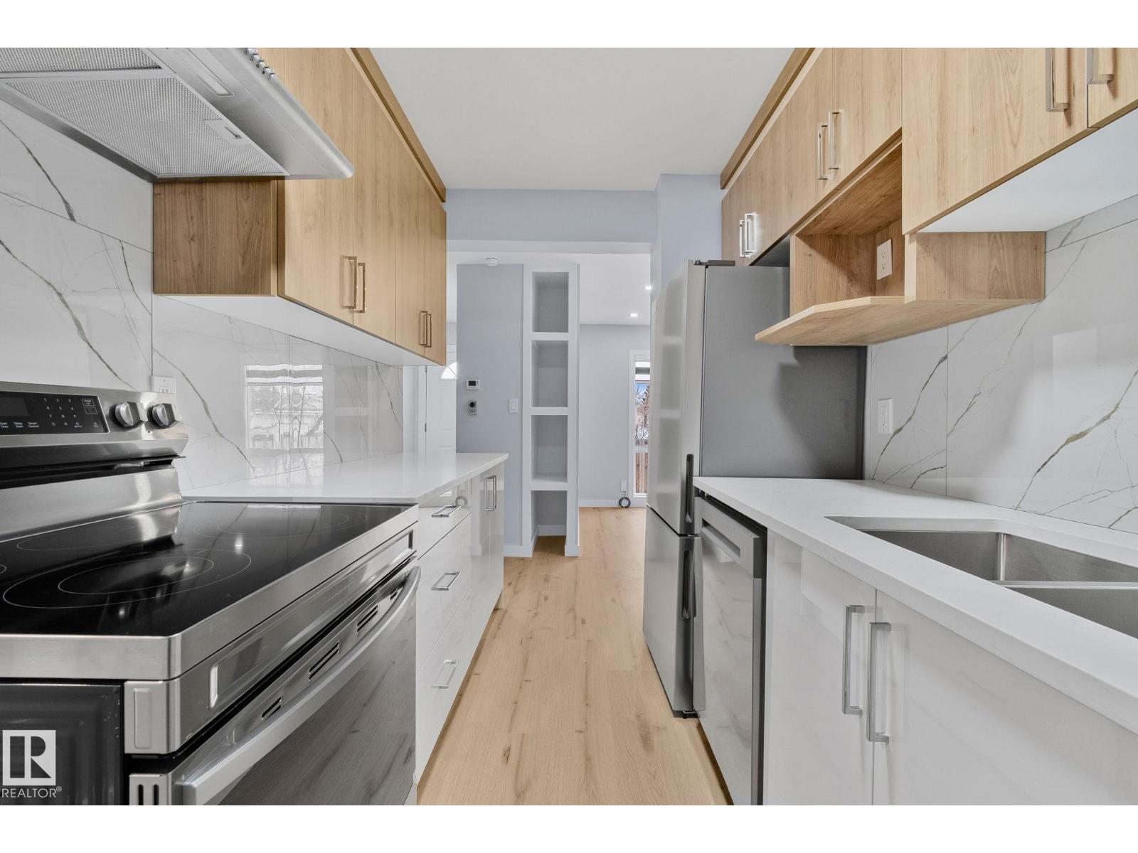 8620 38A AV NW - 14