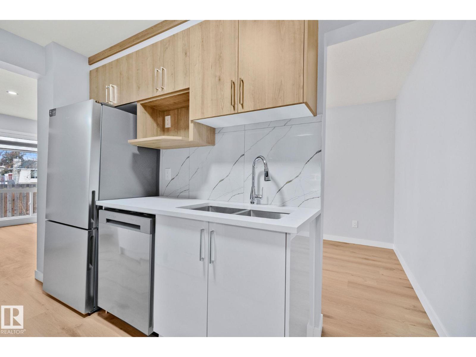 8620 38A AV NW - 15