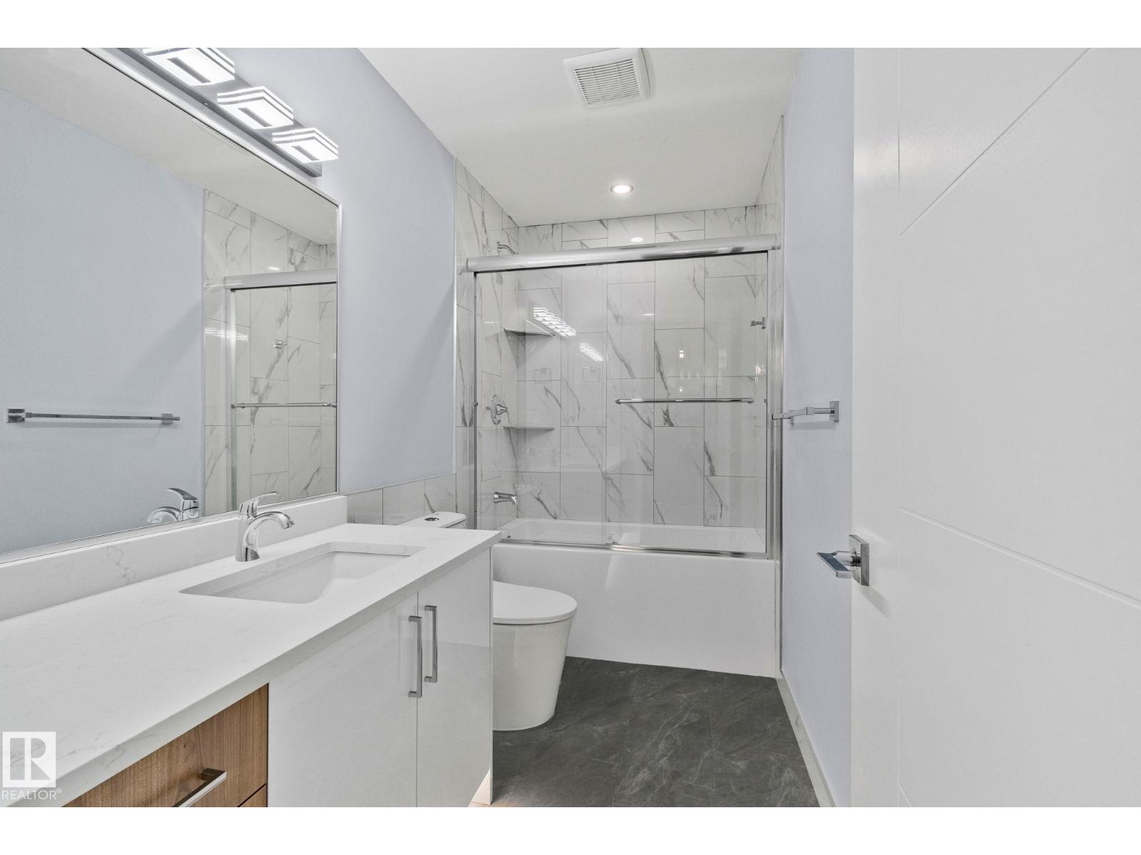 8620 38A AV NW - 19