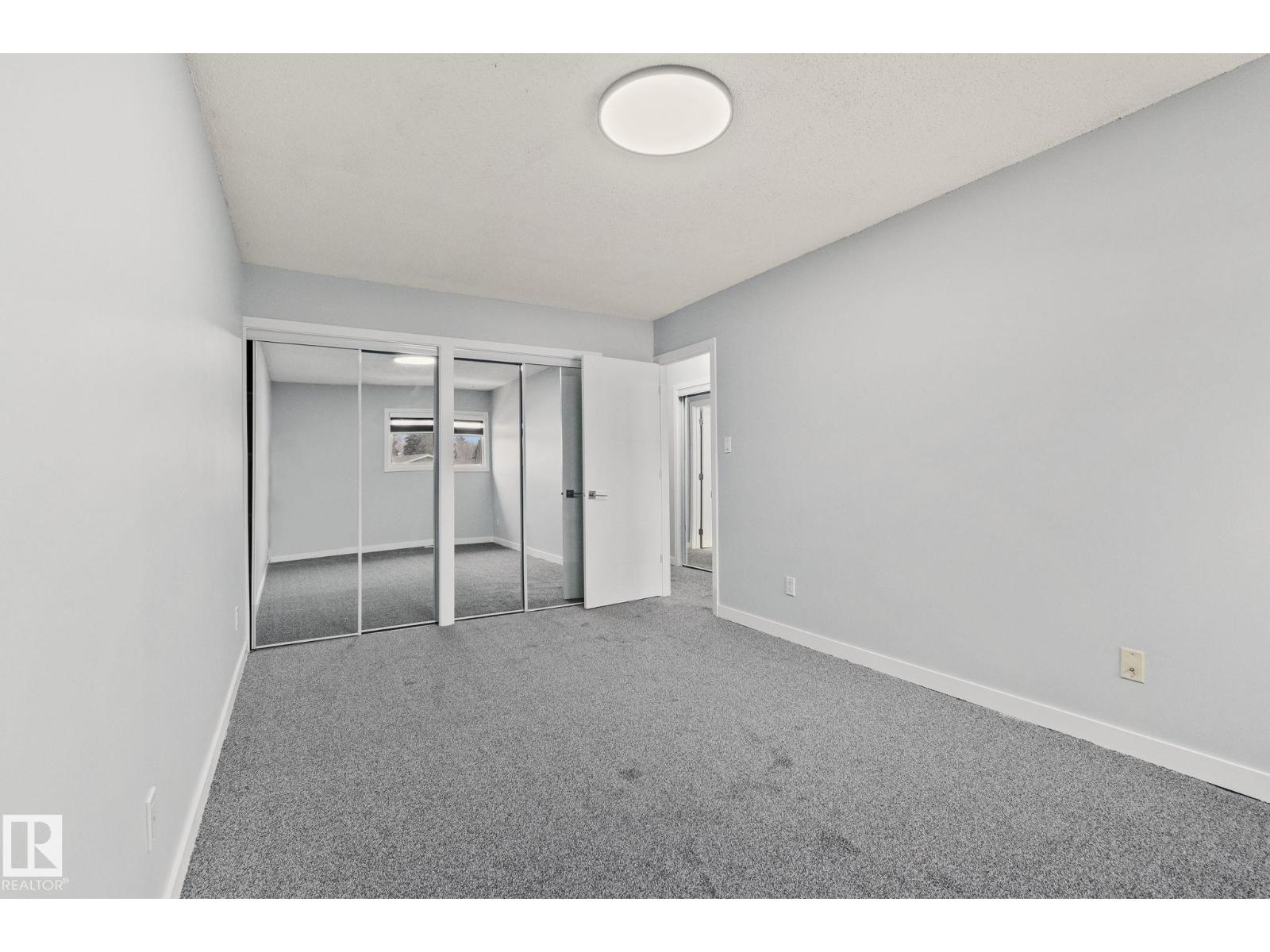 8620 38A AV NW, Edmonton