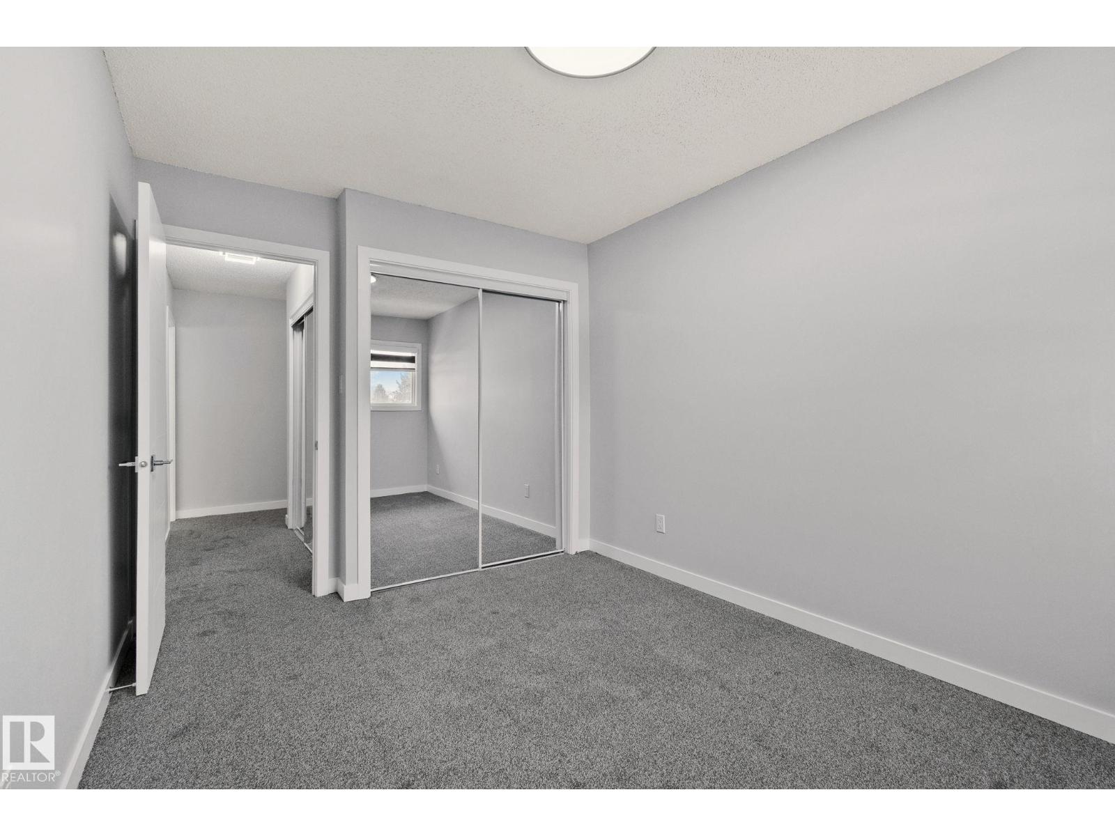 8620 38A AV NW, Edmonton