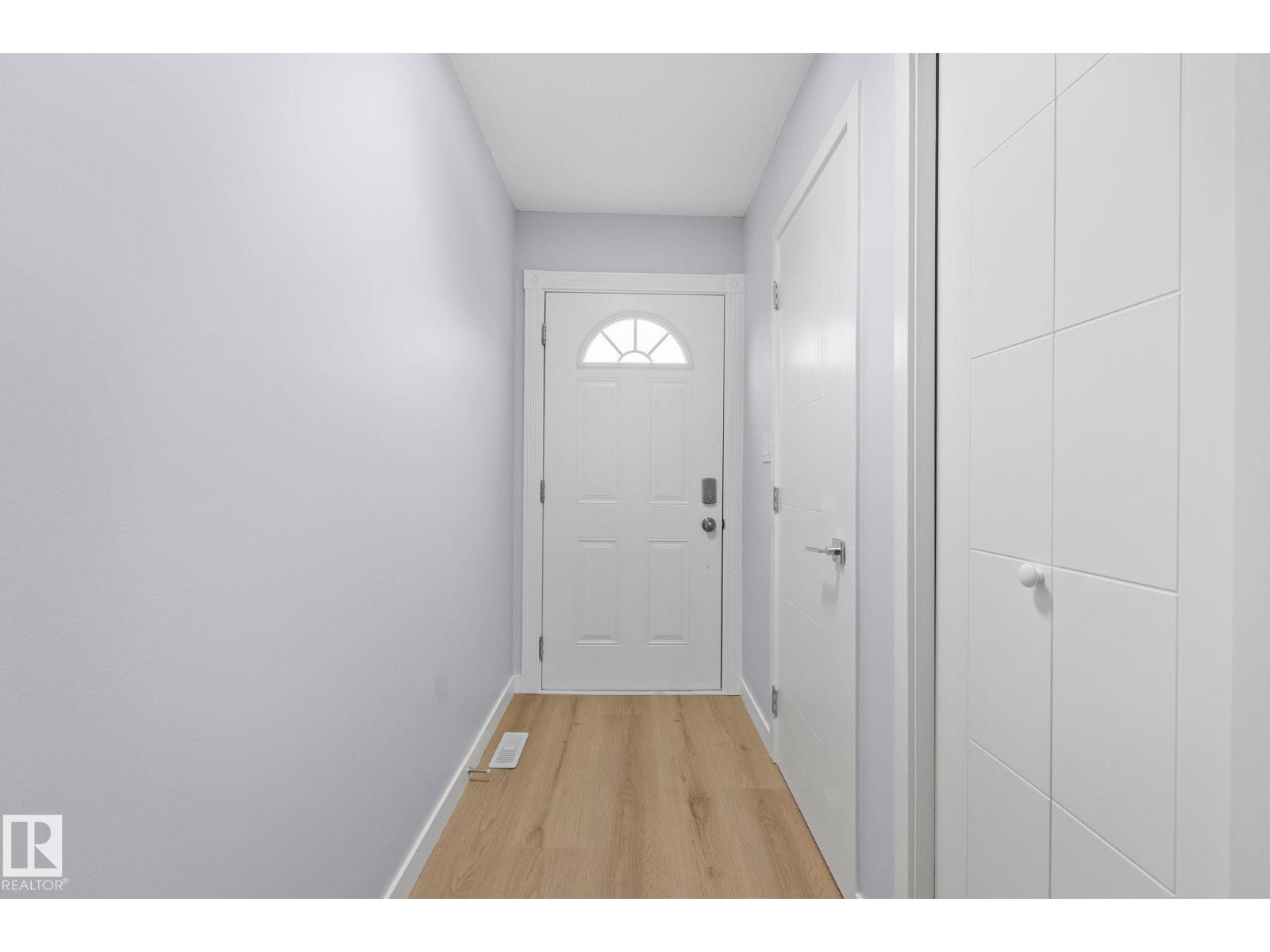 8620 38A AV NW - 4