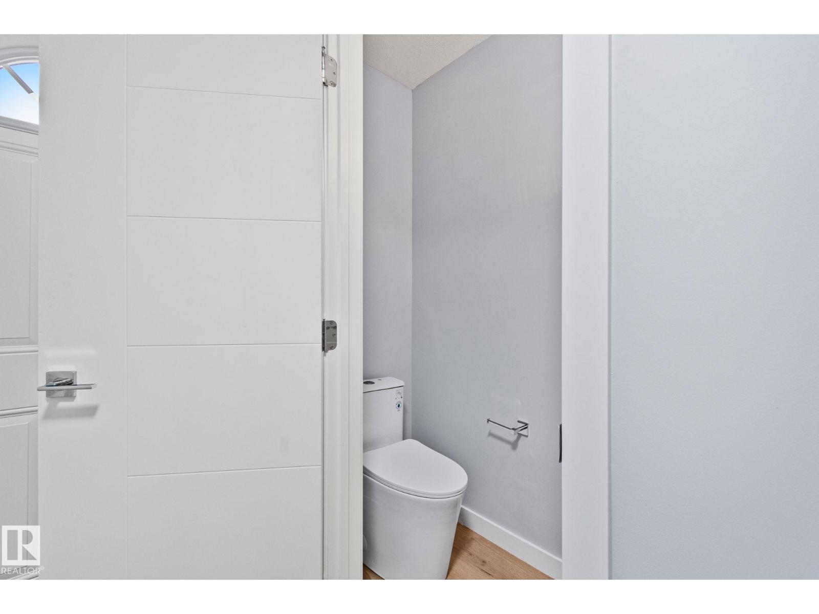 8620 38A AV NW - 5