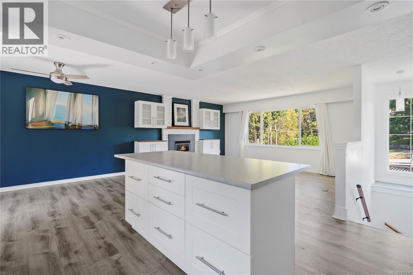 1728 Robin Hill Dr, Shawnigan Lake