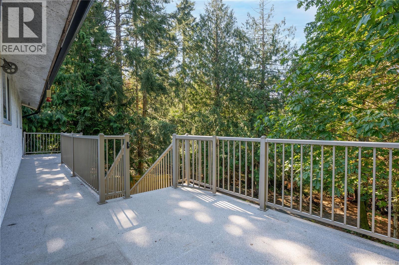 1728 Robin Hill Dr, Shawnigan Lake