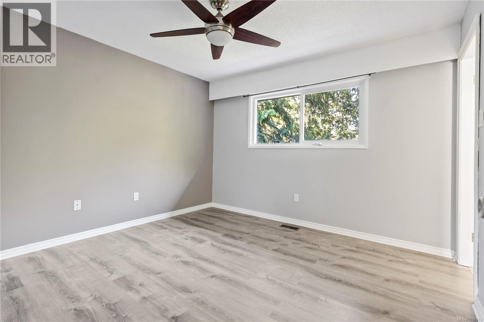 1728 Robin Hill Dr, Shawnigan Lake