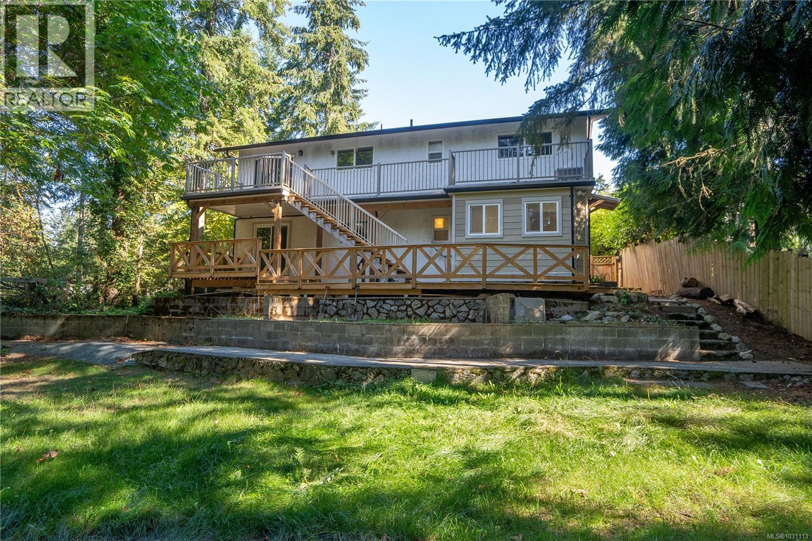 1728 Robin Hill Dr, Shawnigan Lake