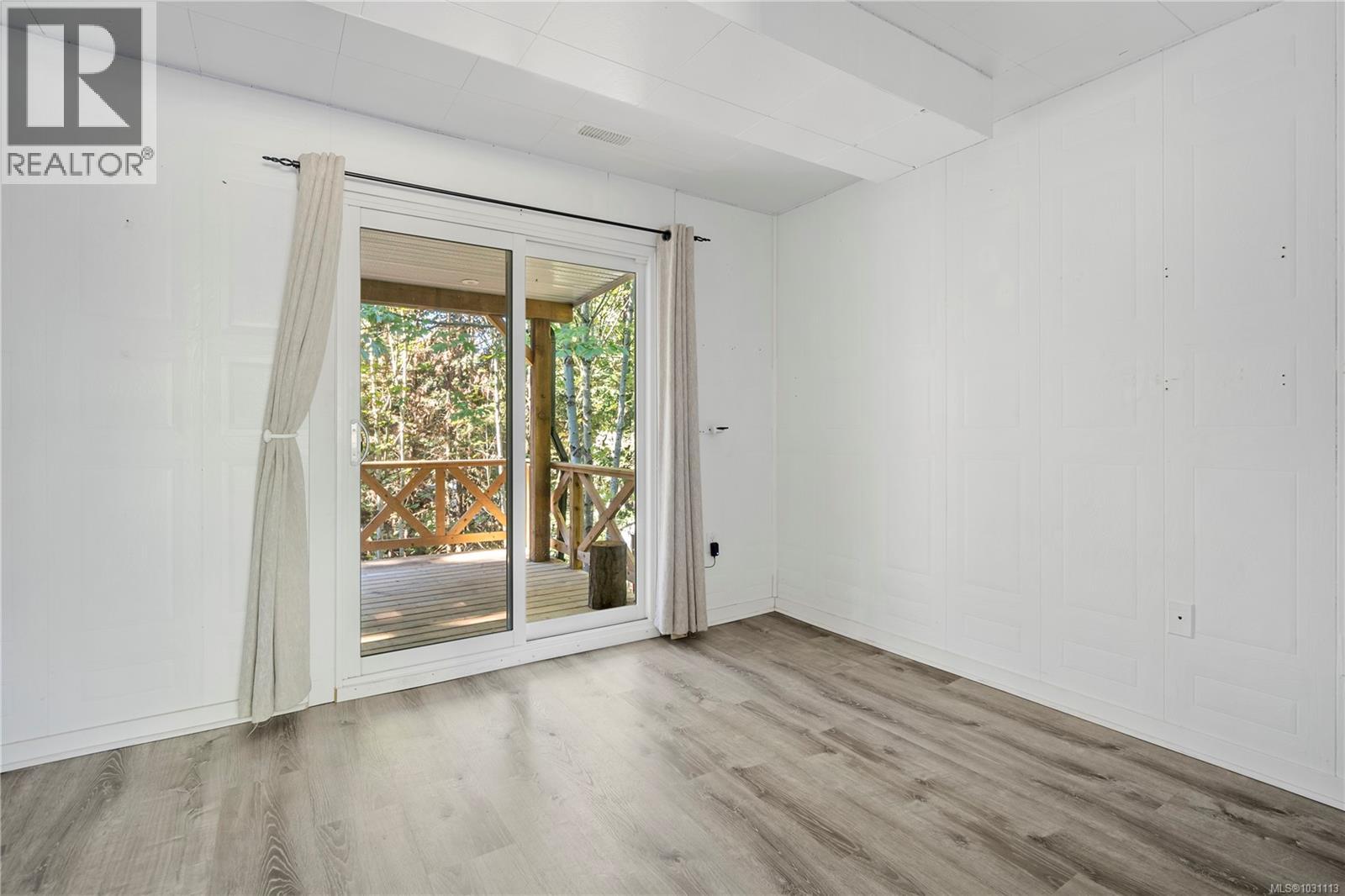 1728 Robin Hill Dr, Shawnigan Lake