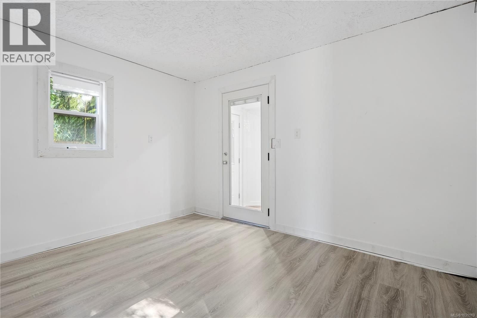 1728 Robin Hill Dr, Shawnigan Lake