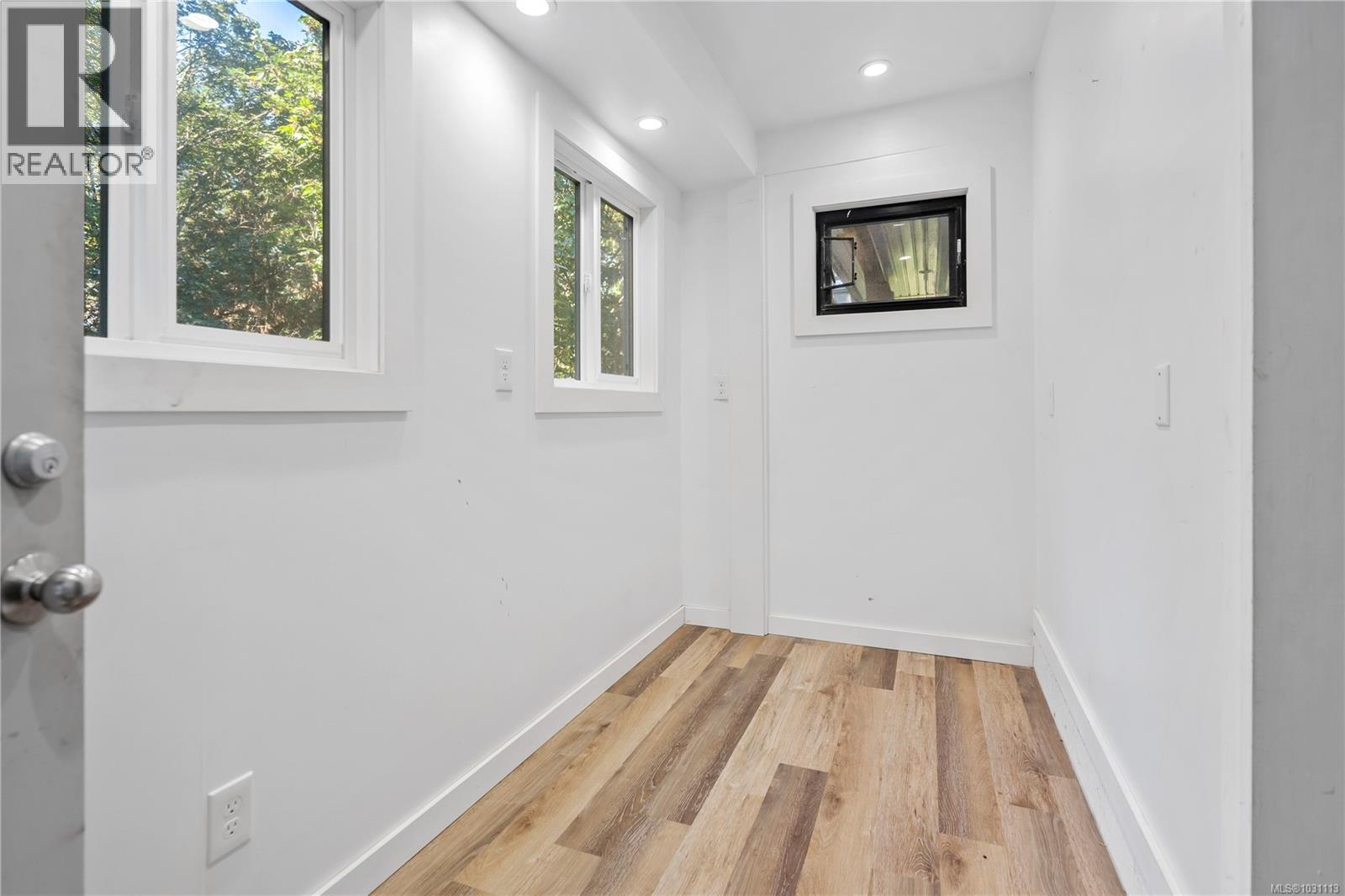 1728 Robin Hill Dr, Shawnigan Lake