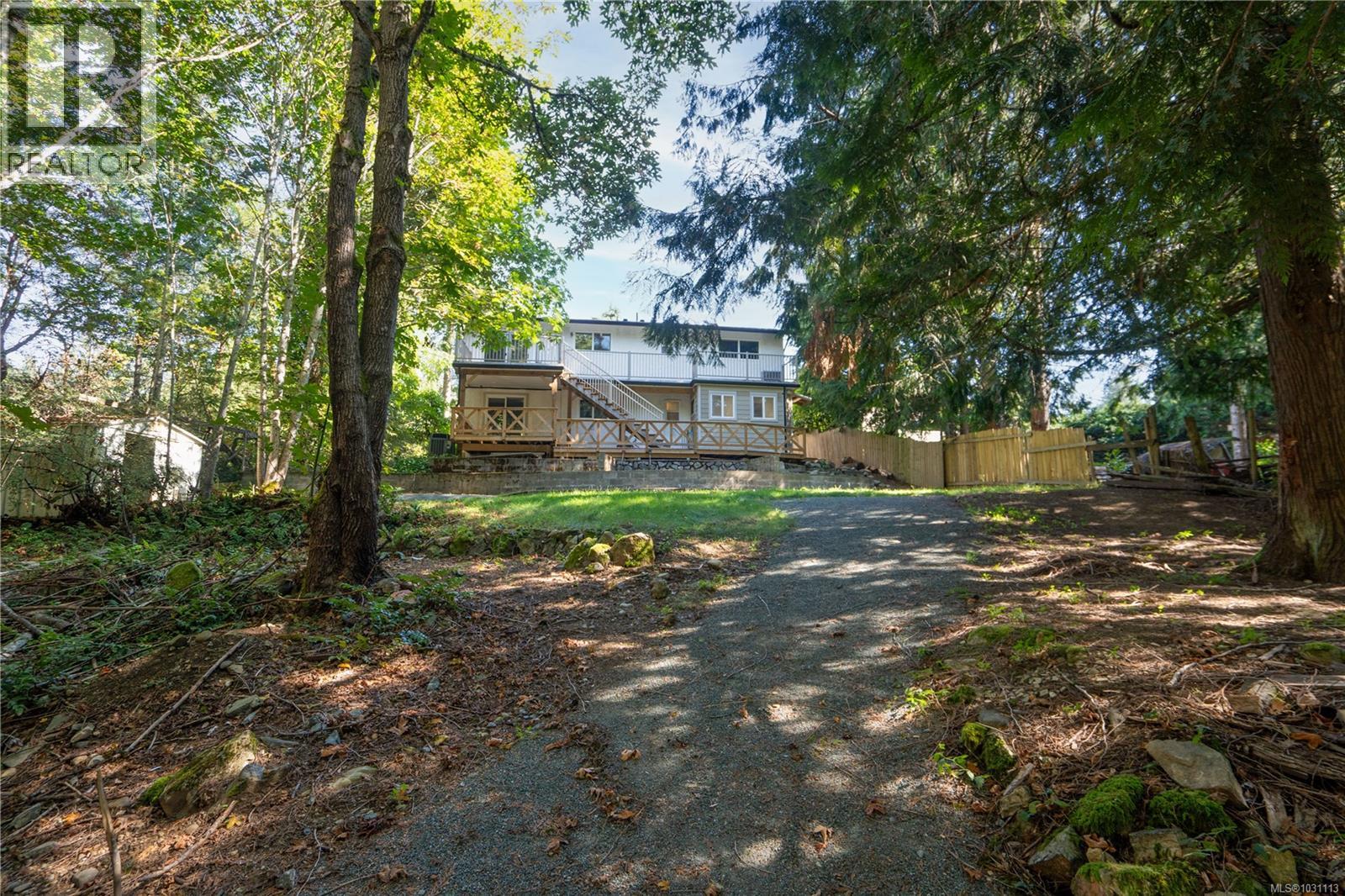 1728 Robin Hill Dr, Shawnigan Lake