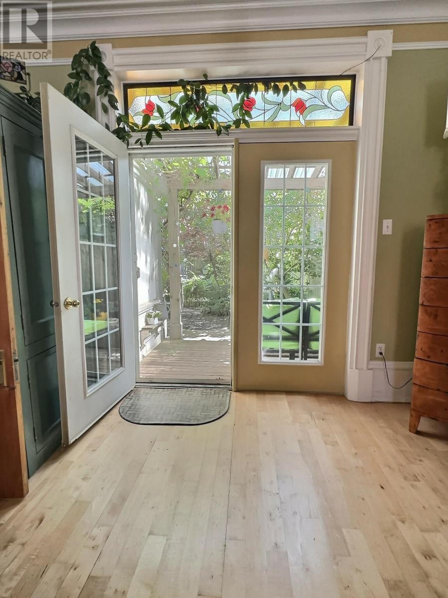 206 SYDNEY STREET - 23