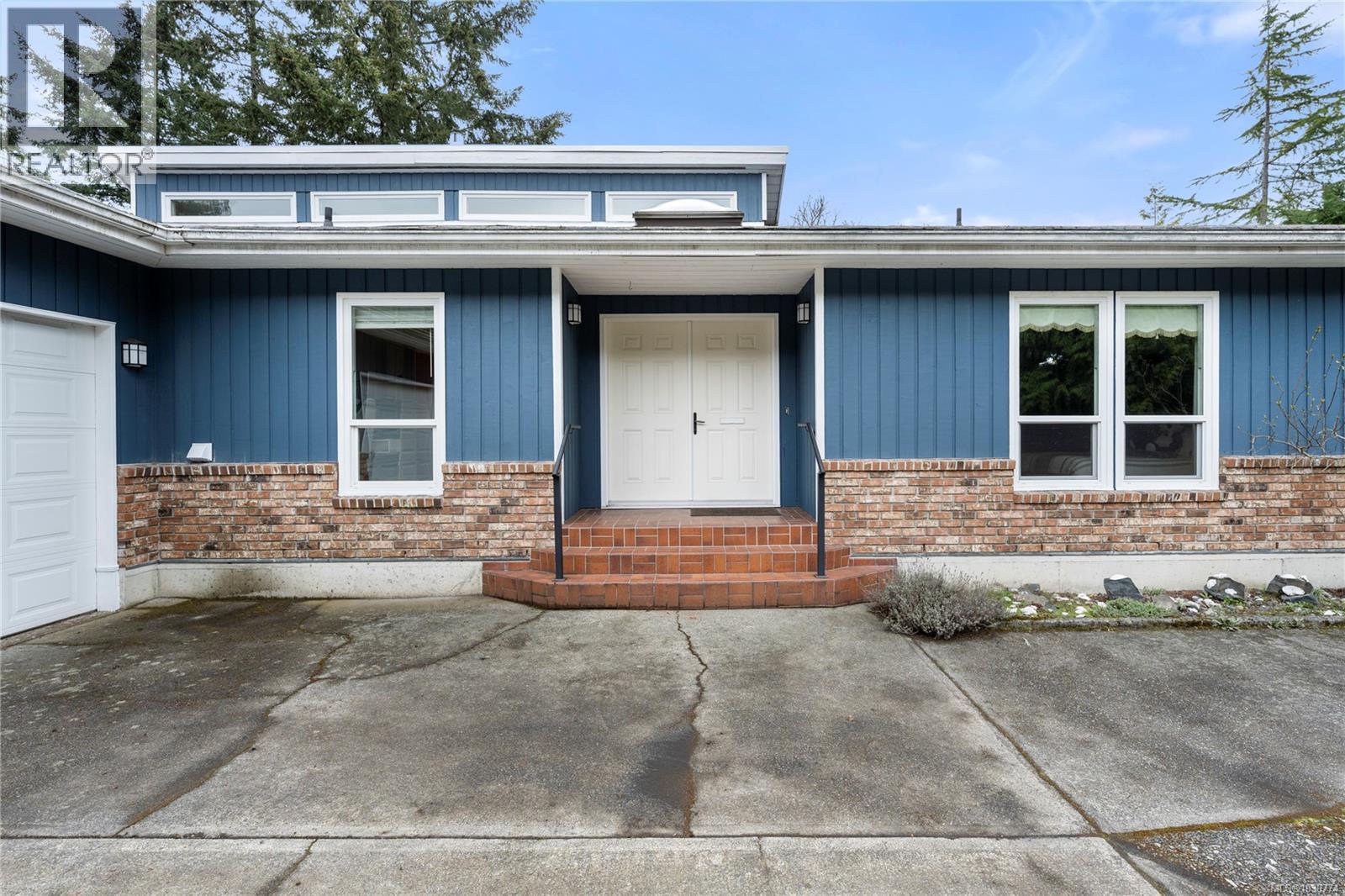 4864 Black Bear Ridge, Nanaimo