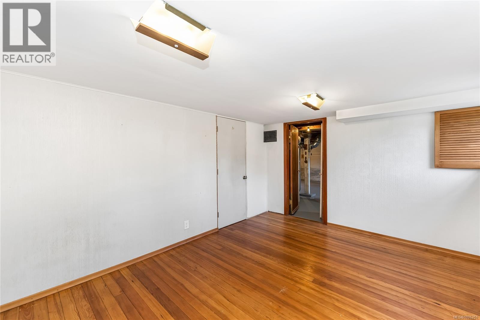 990 Hampshire Rd - 21