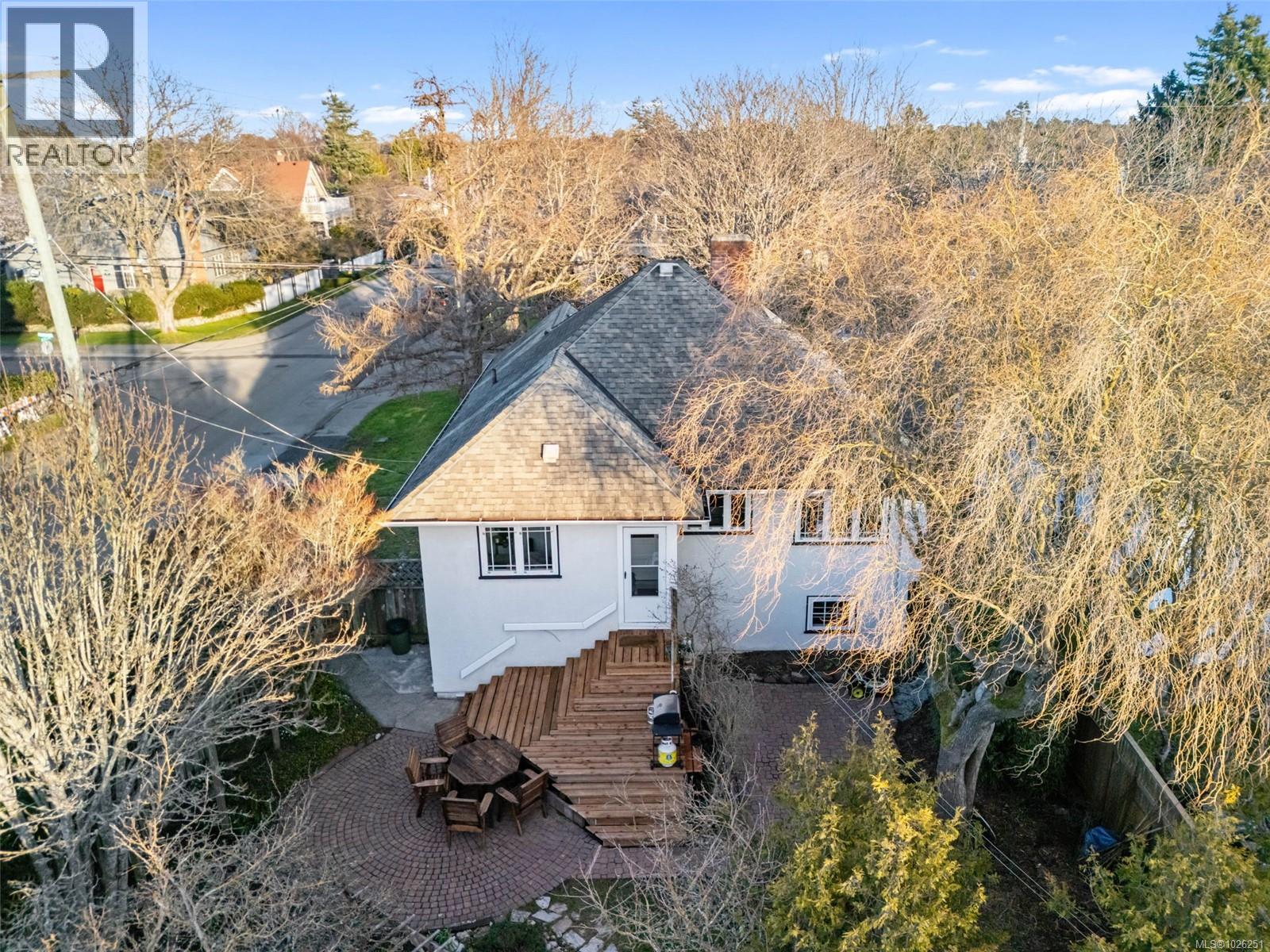 990 Hampshire Rd - 38