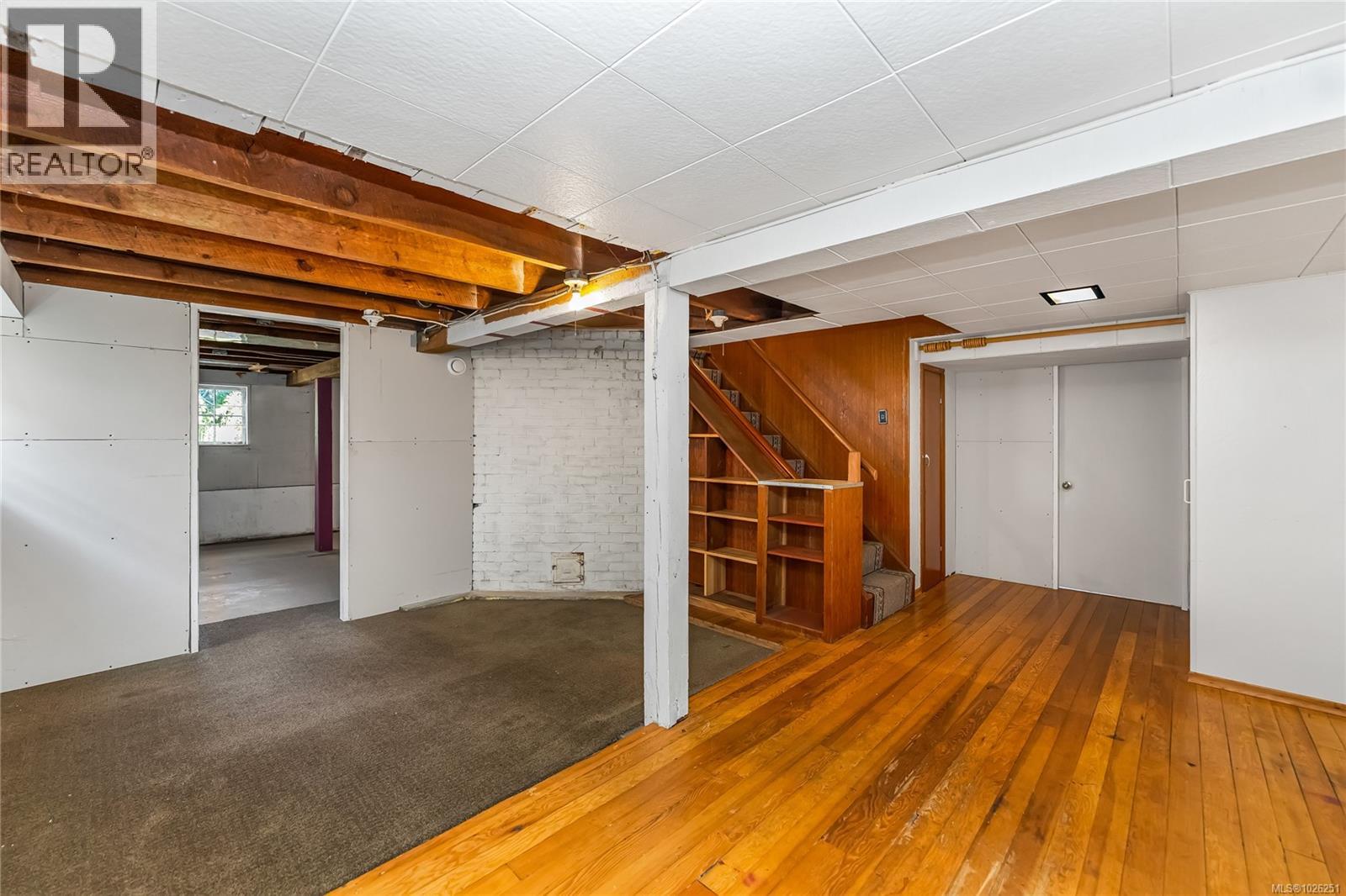 990 Hampshire Rd - 23