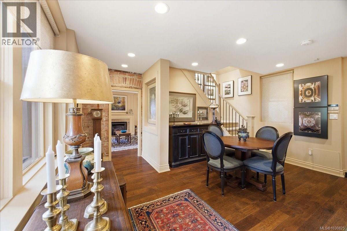 145 PRIDEAUX ST - 19