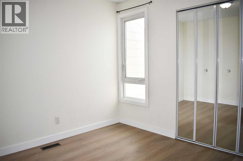 
          4740 Dalton Drive Northwest
            <br/>
            <span>Calgary</span>
            , 
            <span>AB</span>
             <span>T3A2H4</span>
         - Photo 7