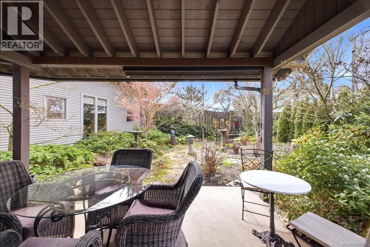 145 PRIDEAUX ST - 60