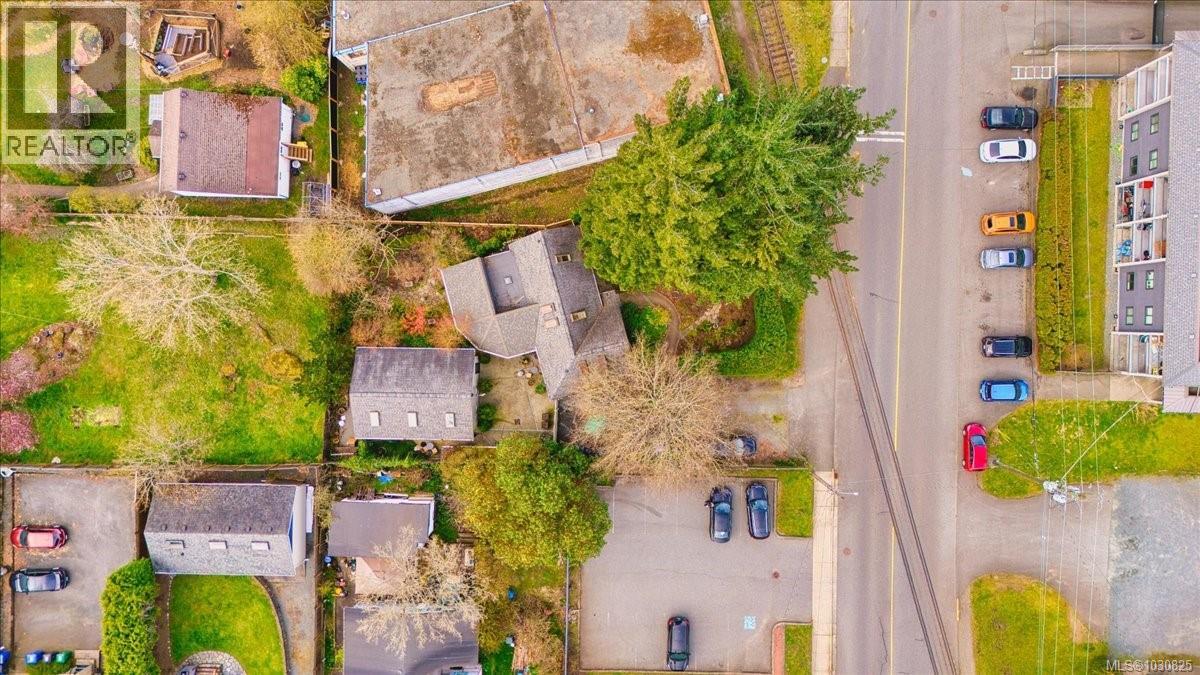 145 PRIDEAUX ST - 72