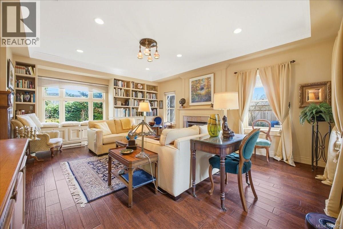 145 PRIDEAUX ST - 13