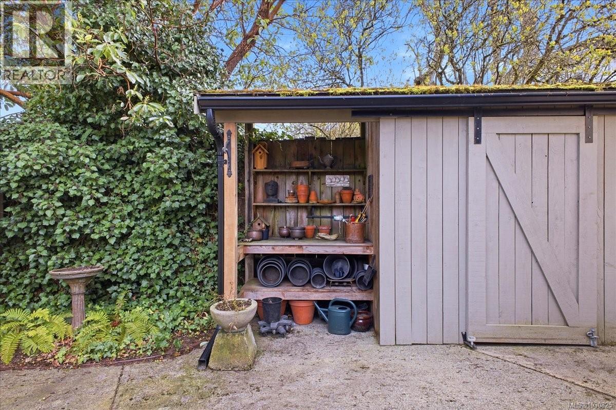 145 PRIDEAUX ST - 49