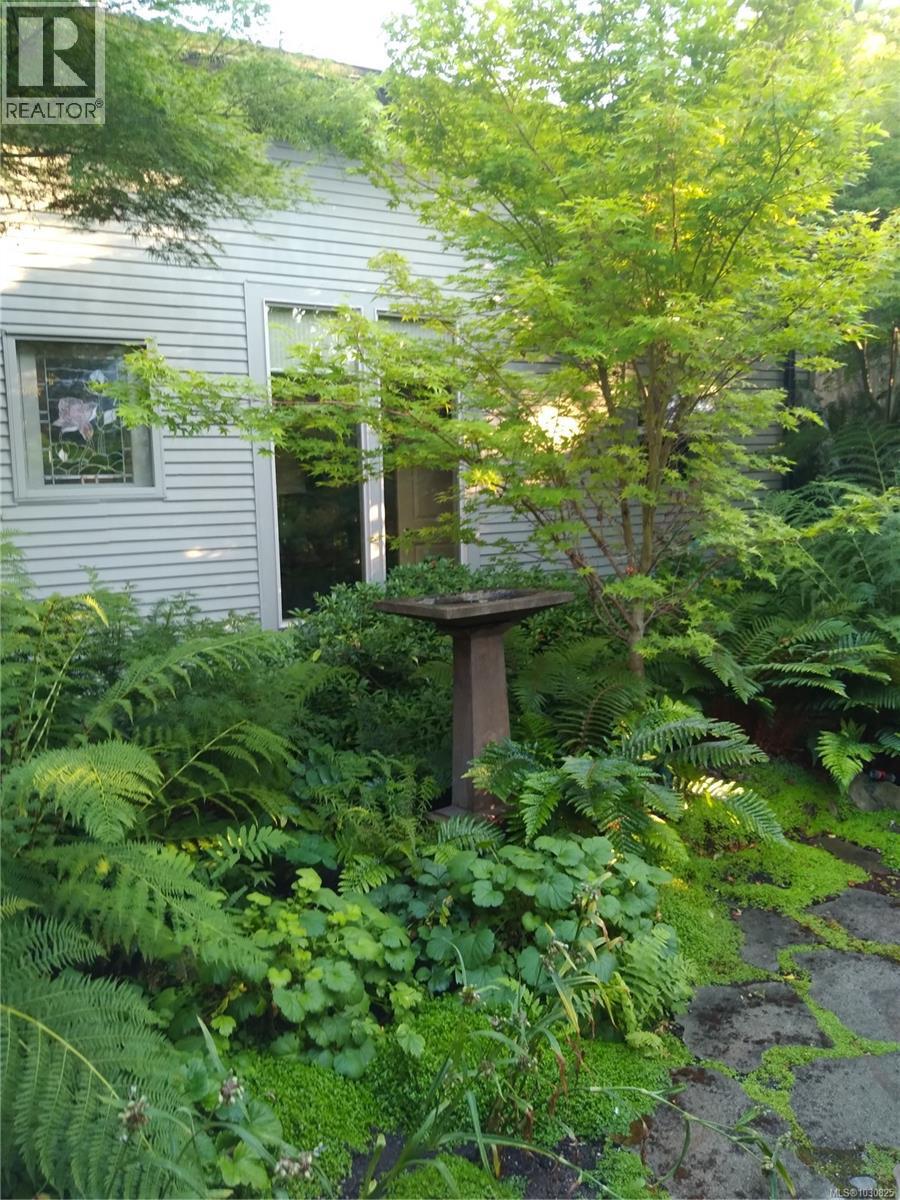 145 PRIDEAUX ST - 89