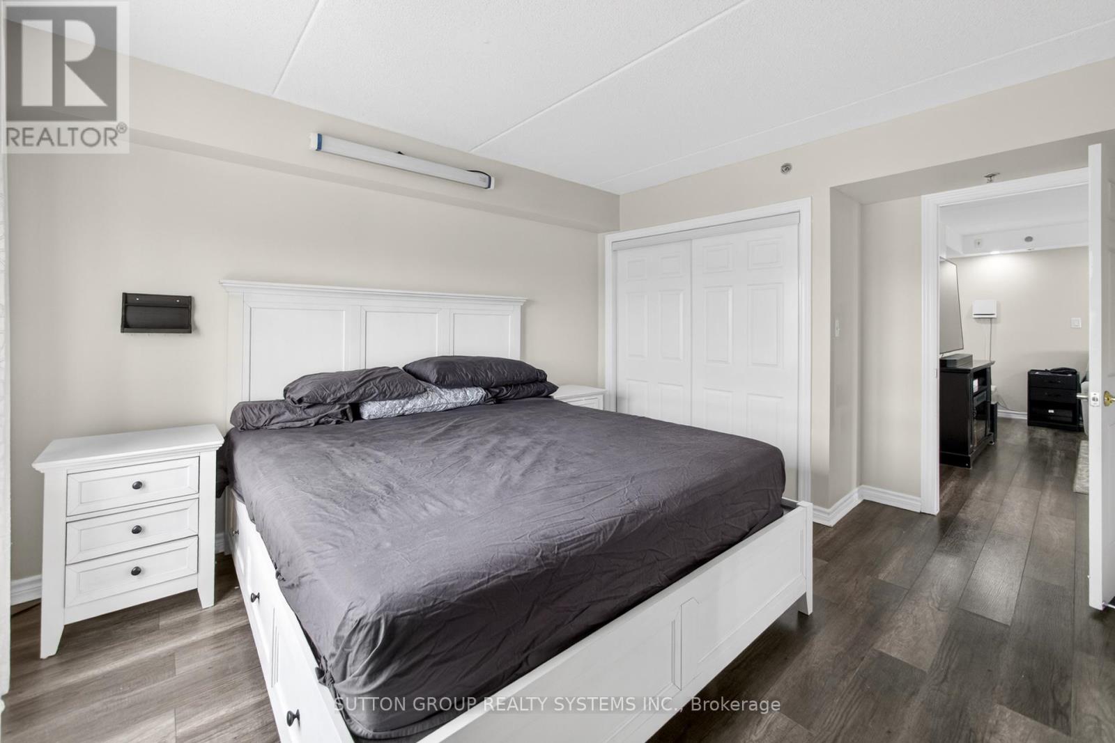#312 4450 FAIRVIEW STREET - 30