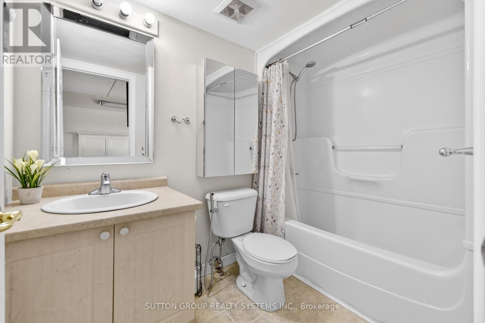 #312 4450 FAIRVIEW STREET - 31
