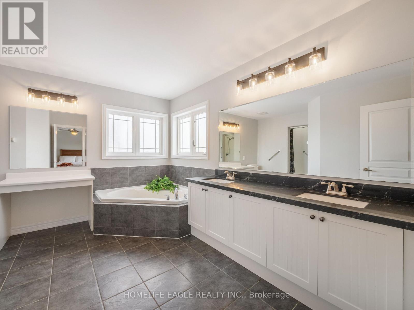 37 BRAMSEY STREET - 13