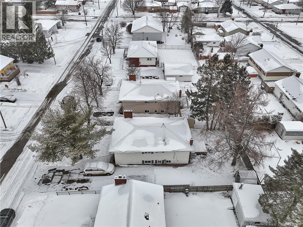 165 Snow Avenue - Image 3