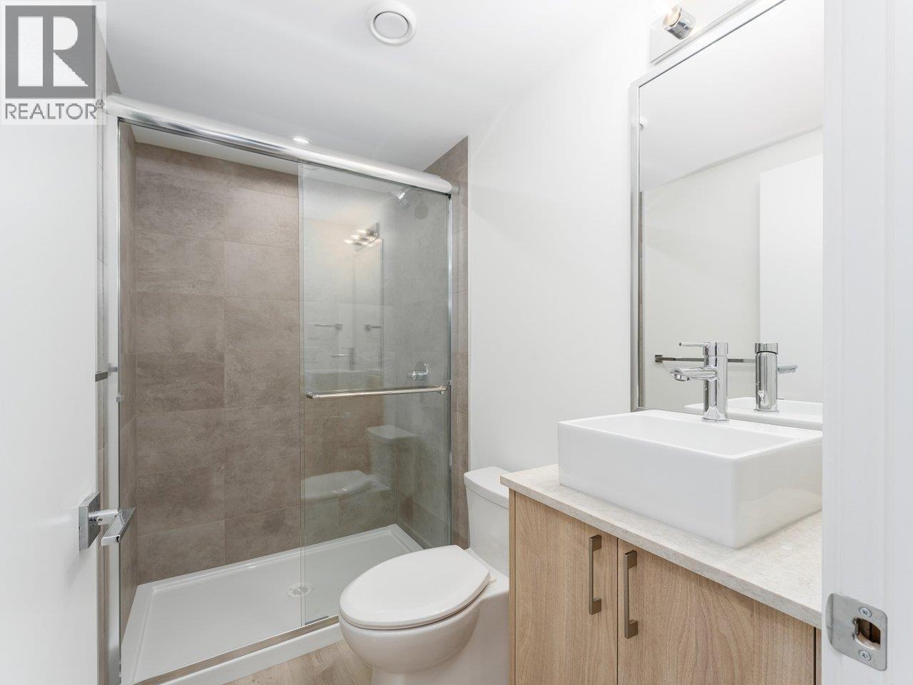 1123 E KEITH ROAD, North Vancouver