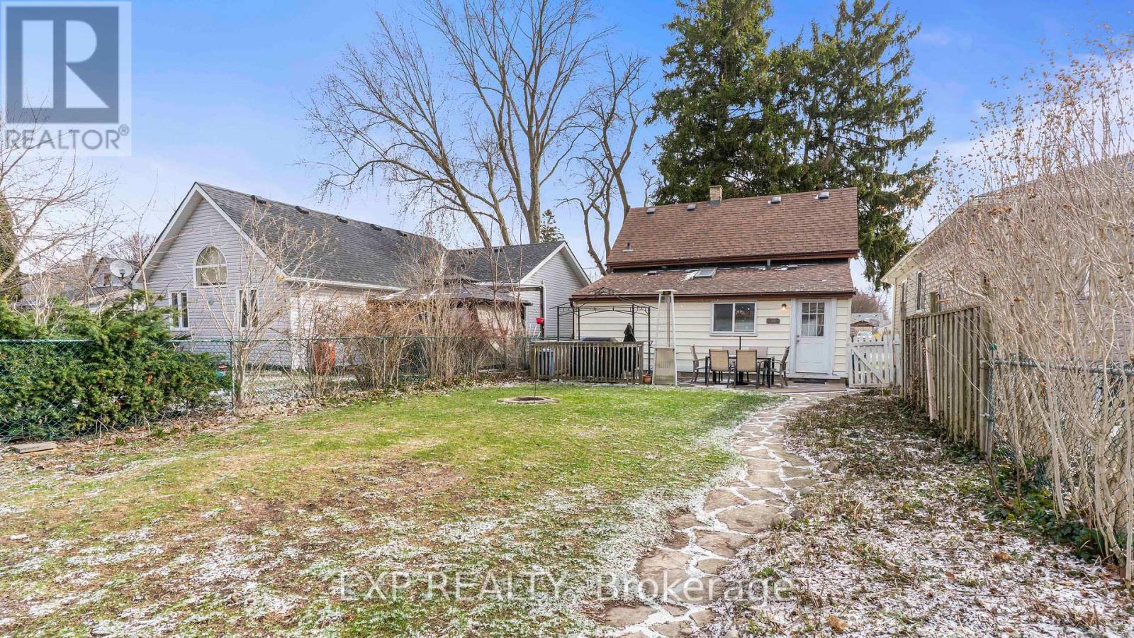 205 EAST STREET Property Photo