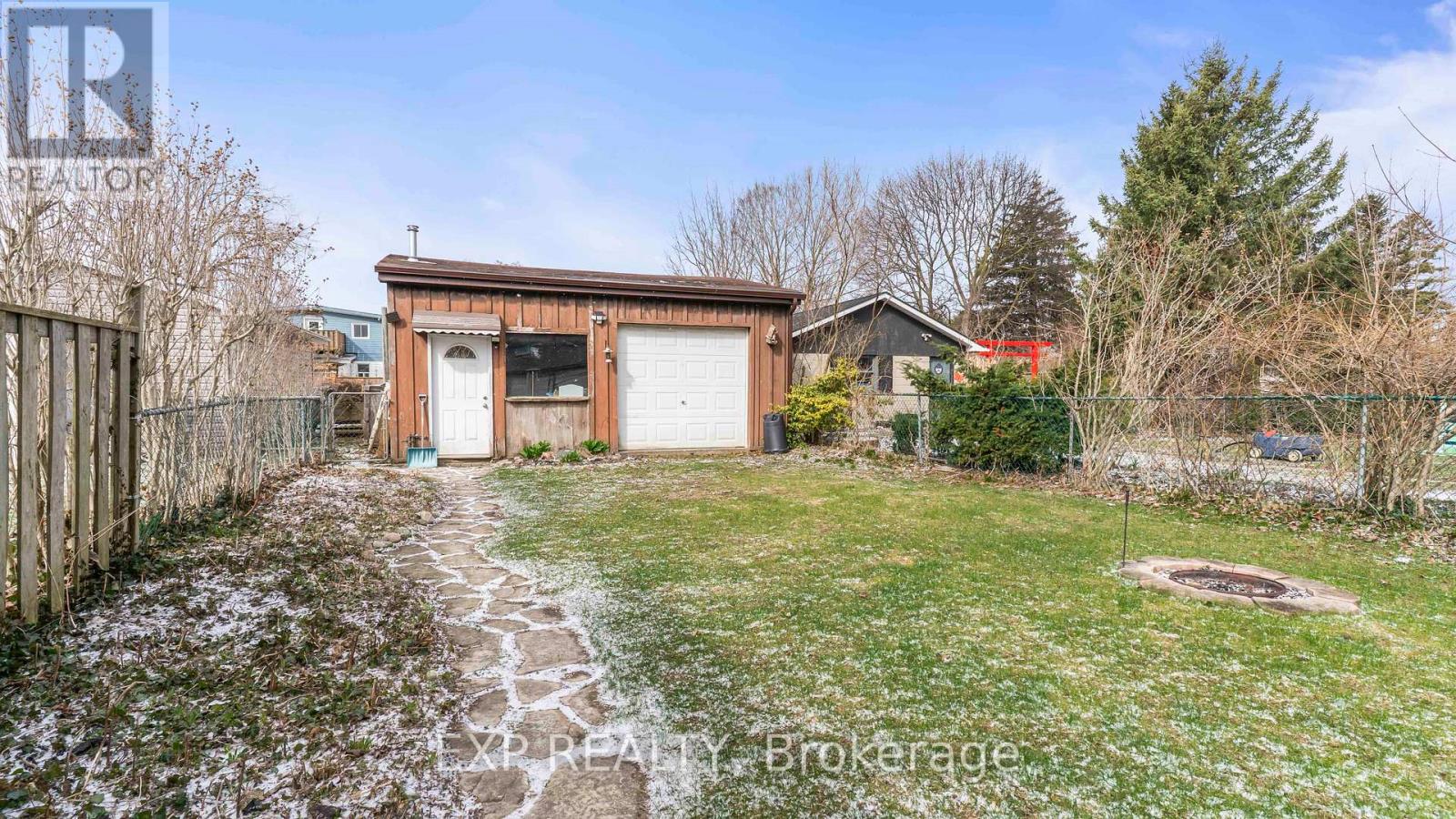 205 EAST STREET Property Photo