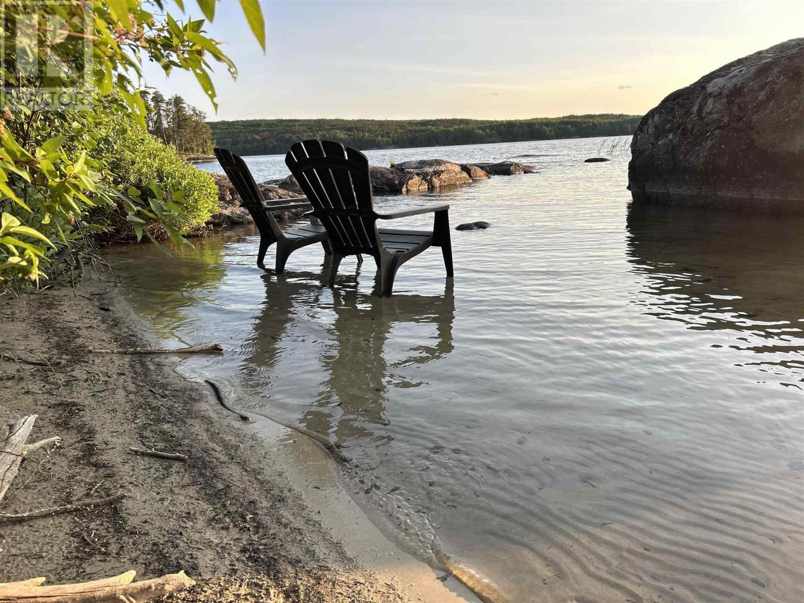 14 ISLAND CANYON LAKE - 5