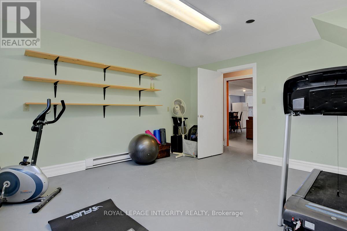 34 BENNETT STREET - 35