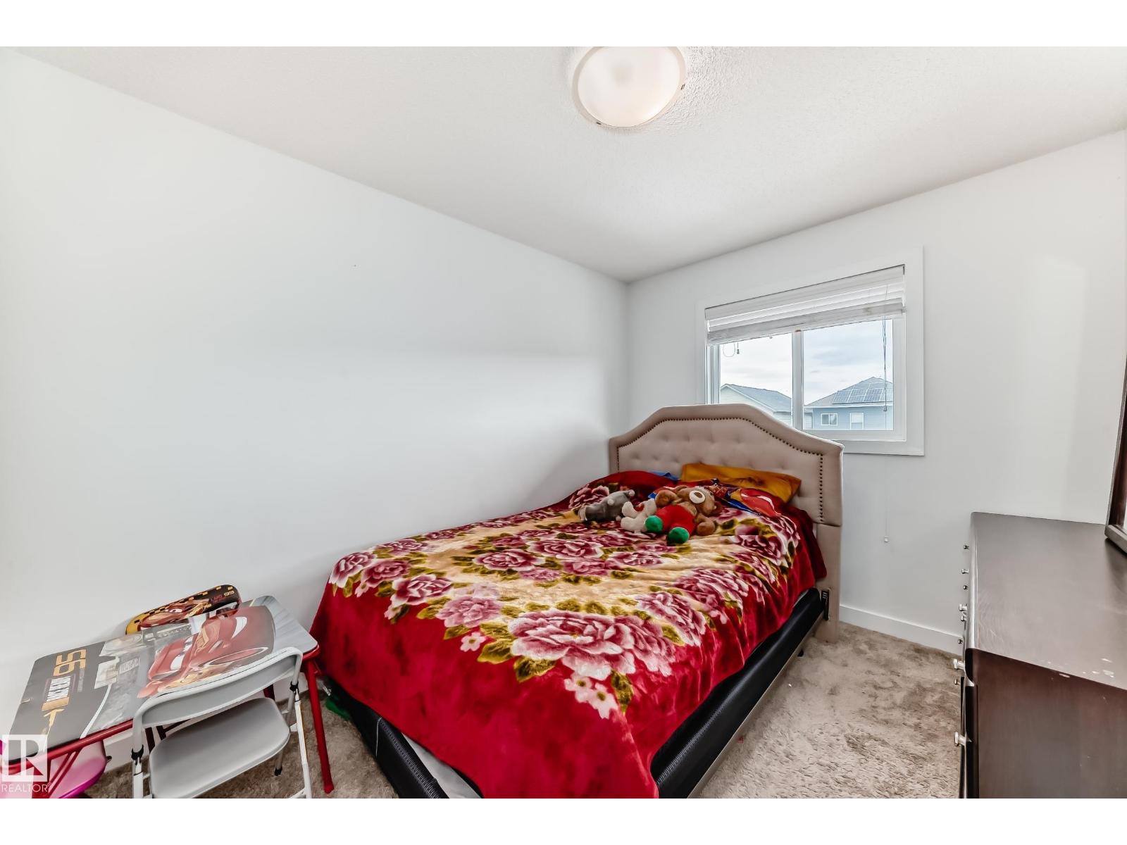 374 CRYSTALLINA NERA DR NW, Edmonton