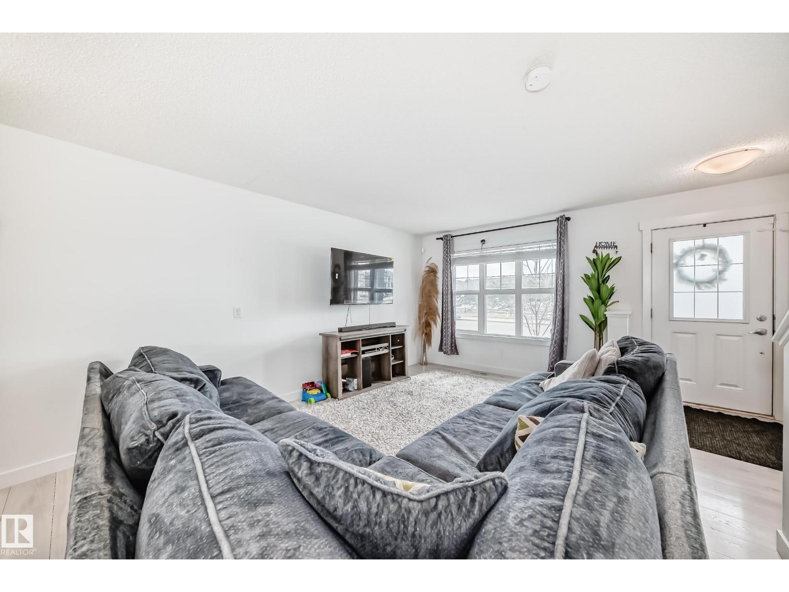 374 CRYSTALLINA NERA DR NW, Edmonton