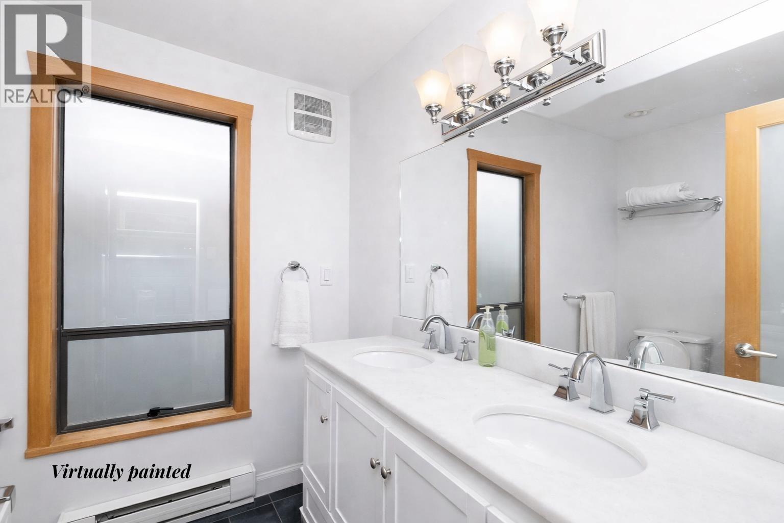 4934 GEER ROAD, Sechelt