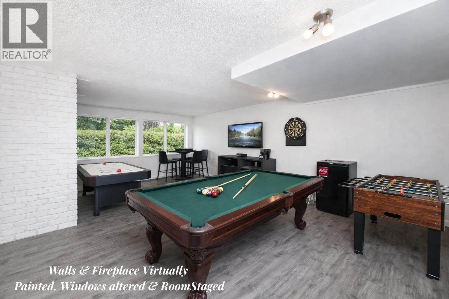 4934 GEER ROAD, Sechelt