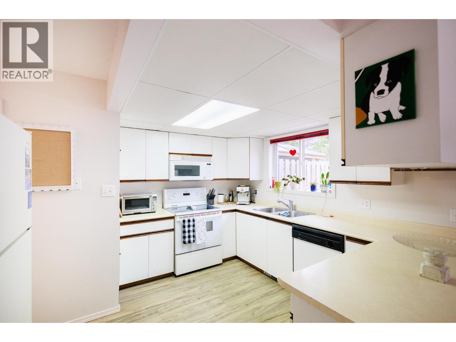 #6-5108 MEDEEK Avenue, Terrace